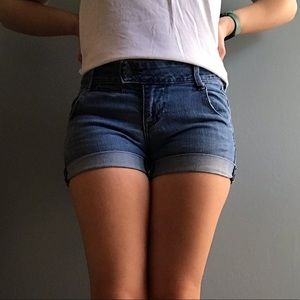 Denim shorts!!